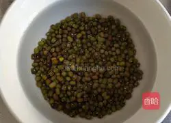 Illustration of how to make thick mung bean soup 2