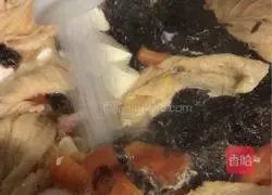 Illustration of tomato, tofu and milk mixed soup 10