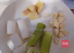 Illustration of how to make Bai Ji Mo with braised meat and eggs 2