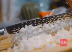 Hand-caught beef patties Illustration of how to do it 3