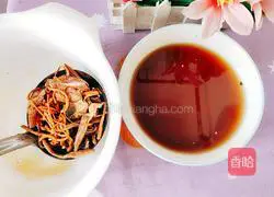 Huanghua Illustration of how to make Cordyceps Flower Stewed Chicken Soup 7