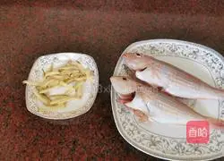 Illustration of pan-fried redwood fish 1