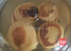 Illustration of how to make dough cakes 12