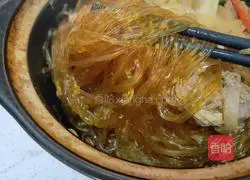 Illustration of how to make beef vermicelli pot 8