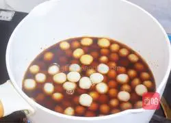 Illustration of how to make brown sugar glutinous rice balls 9