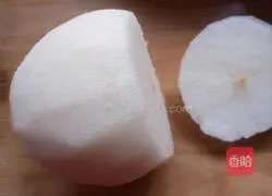 Pear Stewed with Rock Sugar Illustration of how to make Tremella 3