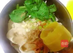 Illustration of how to make oil noodles 26