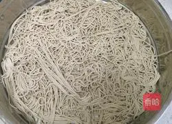 Illustration of how to make cold noodles 5