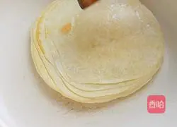 Illustration of how to make okara pancakes 10