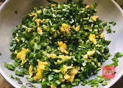 Illustration of how to make egg and leek box 2