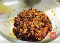 Illustration of how to make minced meat and peas 3