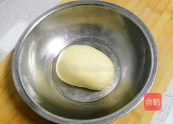 Illustration of how to make milk-flavored fried dough sticks at home 2