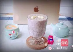 Illustration of how to make black corn and walnut milk drink 10