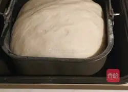 Illustration of how to make sauced pork buns 9