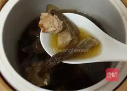 Illustration of how to make velvet antler and mushroom lean meat soup 11