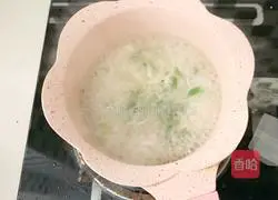 Complementary food for babies over one week old: Recipe for making shredded chicken and vegetable noodles 5