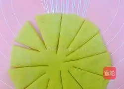 Illustration of how to make sunflower steamed buns 8