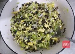 Illustration of how to make purple buns 11