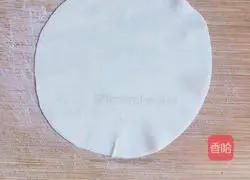 Illustration of how to make fried crystal buns 7