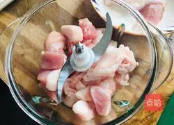 Illustration of how to make pumpkin stuffed dumplings 6