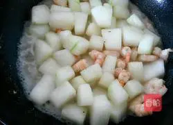 Winter Melon and Shrimp Recipe Illustration 5