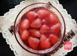 Illustration of how to make canned strawberries 6