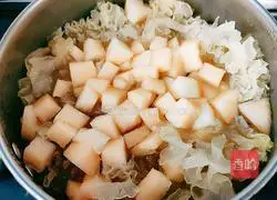 Hami Melon and Tremella Soup Recipe Illustration 9