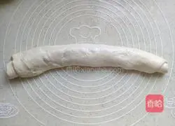 Illustration of how to make green onion cake 6