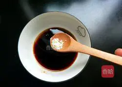 Illustration of how to make cold garlic asparagus 11