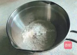 Illustration of how to make real and fake corn buns 1