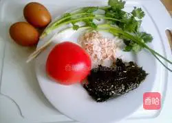 Illustration of how to make egg drop soup 1