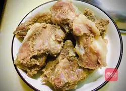 Illustration of how to make beef soup handmade noodles 4