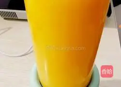 Illustration of how to make banana and pumpkin juice 8