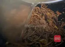 Illustration of how to make Korean beef soup 5