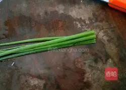 Illustration of how to make mushroom and shrimp soup 6