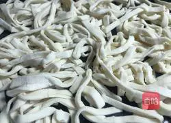 Mushroom and meat noodles-magic flour recipe 8