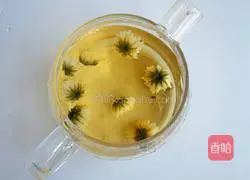 Orange Illustration of how to make chrysanthemum ice drink 1
