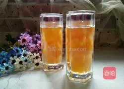 Illustration of how to make canned loquat 9