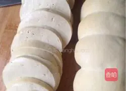 Illustration of how to make five-spice vegetarian chicken 1