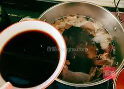 Big Foot Tomato Beef Bone Soup Recipe Illustration 9