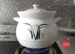 Illustration of how to make pork belly and ribs soup 7