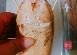 Illustration of how to make brown sugar glutinous rice and lotus root 3