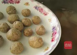 Winter Melon, Green Vegetable, Peanut Beef Meatball Soup Illustration 13