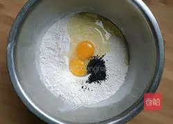 Homemade egg pancake recipe Illustration of how to do it 2