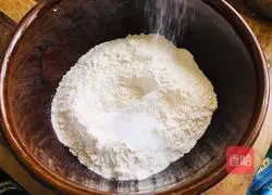 Illustration of how to make pickled cabbage and mutton noodles 2