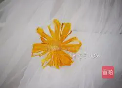 Illustration of how to make pineapple flower and dried pineapple fruit 11