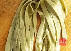 Illustration of how to make clear soup hand-rolled noodles 3