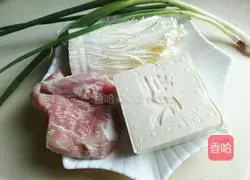 How to make tofu and enoki mushroom soup Illustration 1