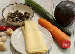 Illustration of how to make auspicious colorful silk 1