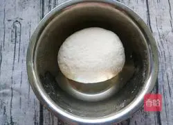 Illustration of how to make Yuanbao dumplings 3